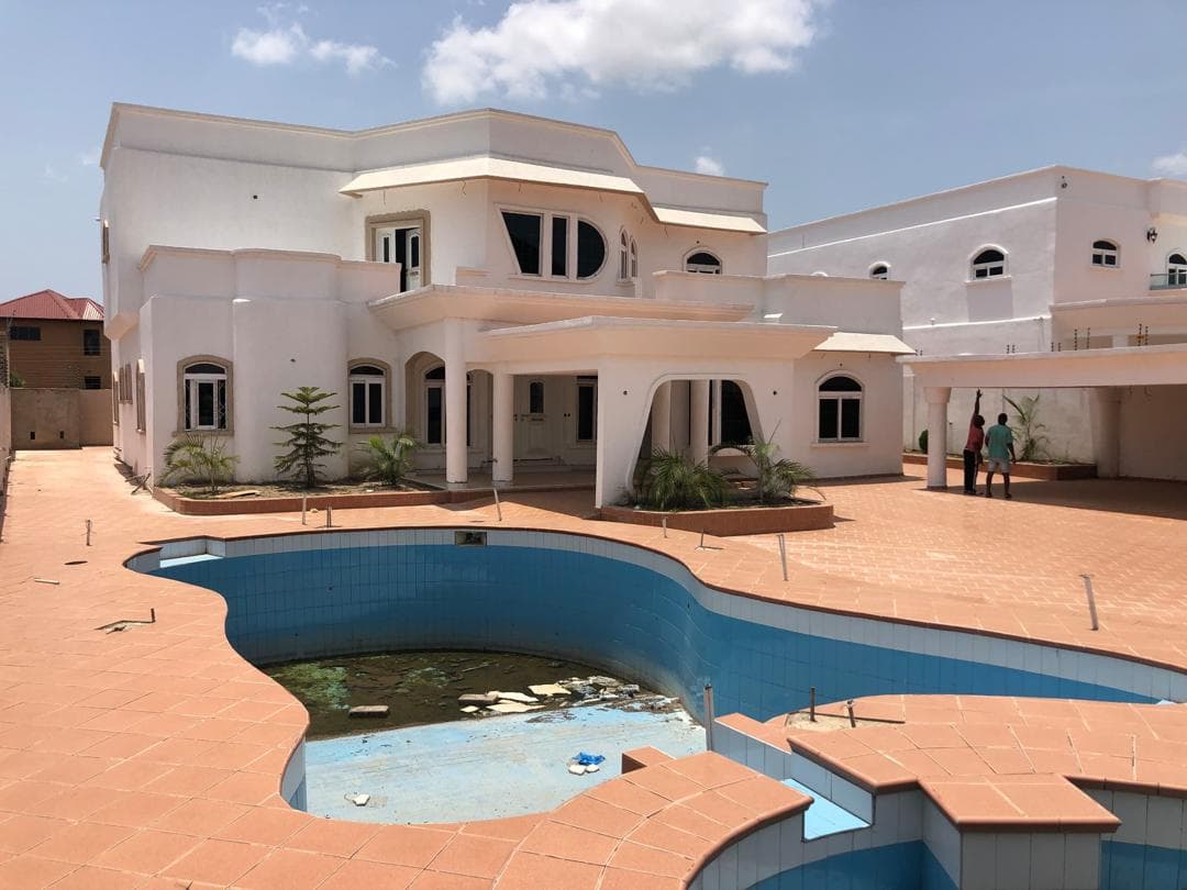 Elegant 5-Bedroom Residence for Sale near A&C mall